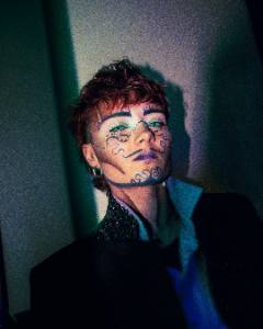 Mata Hata, drag shows